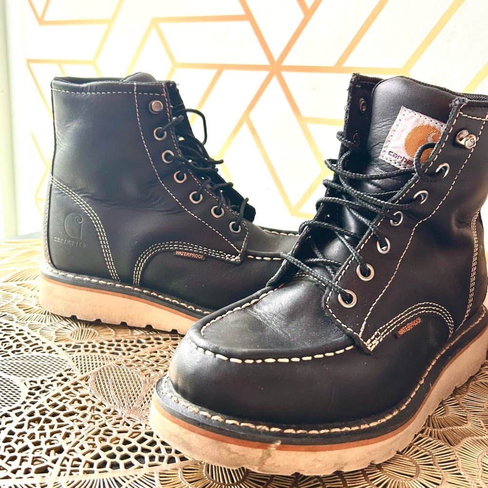 Women’s Carhartt Boots - Waterproof! Size 6
